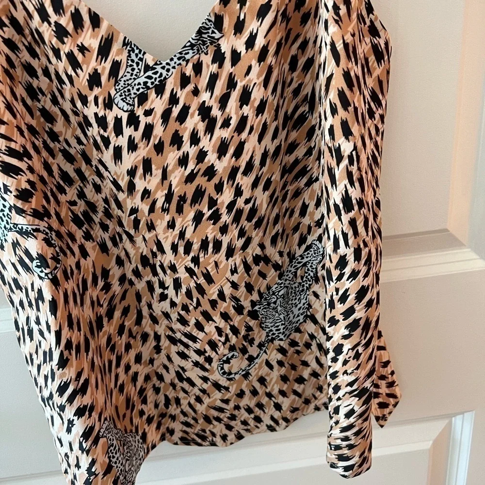 L'AGENCE Jane V Neck Cheetah Silk Camisole Animal Print Tank Top XS NwT - Picture 3 of 14